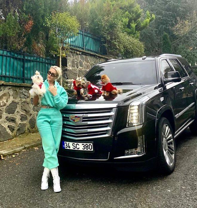 Sosyal medya fenomeni Selin Ciğerci, aylık kazancı ile dudak uçuklattı