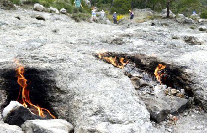 Dünyada eşi benzeri olmayan hazinemiz! 2 bin 500 yıldır sönmeyen ateş: Chimaera
