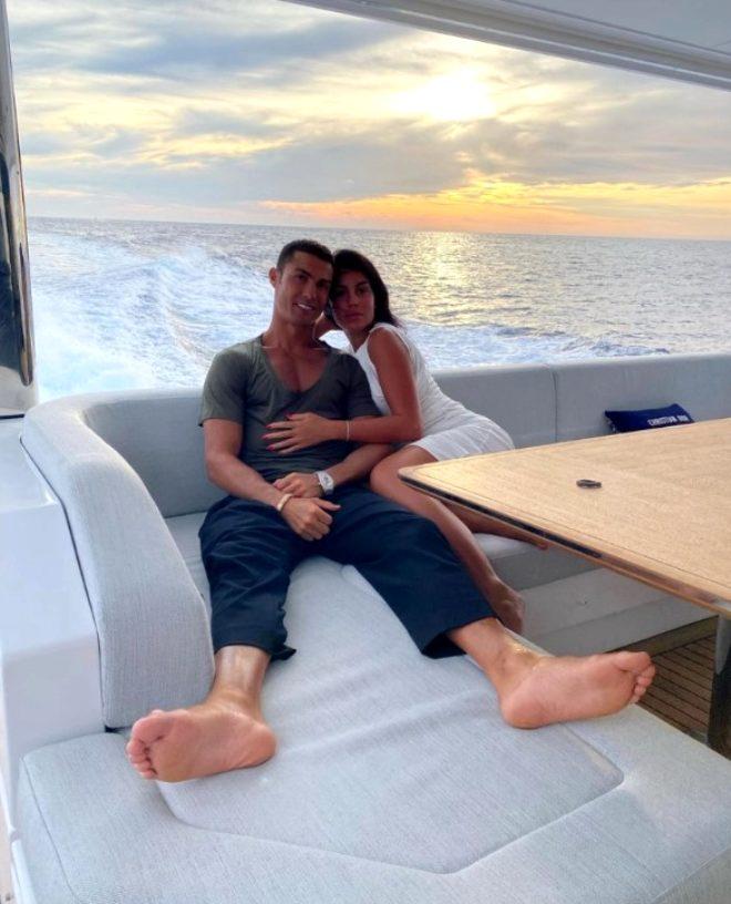 Milyonların içinde yüzen Ronaldo'nun kız arkadaşı geçmişiyle yürek burktu: İnsanlara yemek almaları için yalvardım