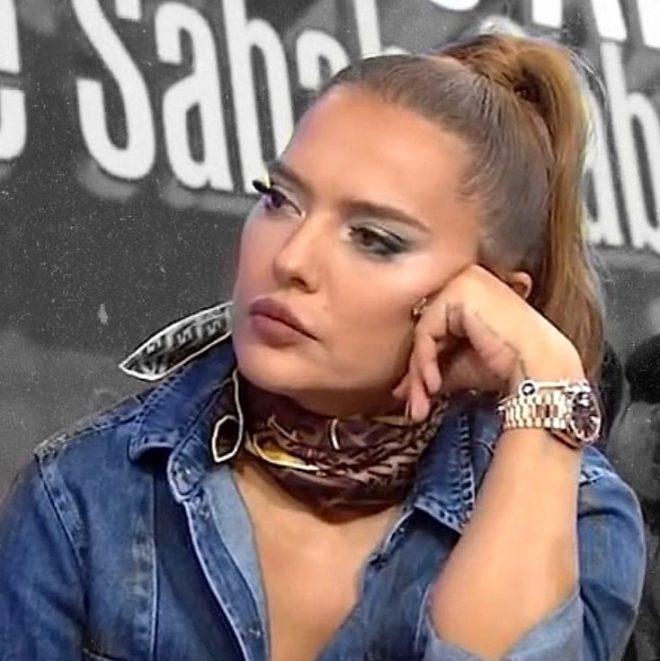 Güzelleşeyim derken sağlığından oldu! Estetik mağduru Akalın'ın boynu herkesi korkuttu