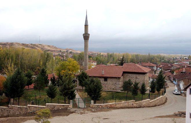 'TÜRKİYE'DEKİ 3 CAMİDEN BİRİ'