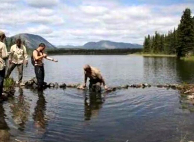 Doğanın cesur çocuğu Bear Grylls dünyaya rezil oldu! Meğer herkesi kandırmış