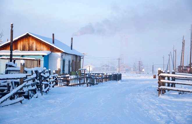 Dünyanın en soğuk köyü! Nefesinizin bile buz tuttuğu yerde rekor kırıldı