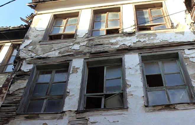 200 yıllık bilmece! Perili evin perisi yok, ziyaretçisi çok
