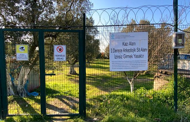 Anıt mezarın üstündeki mesajı gören arkeologlar 1500 yıllık uyarıyla karşılaştı
