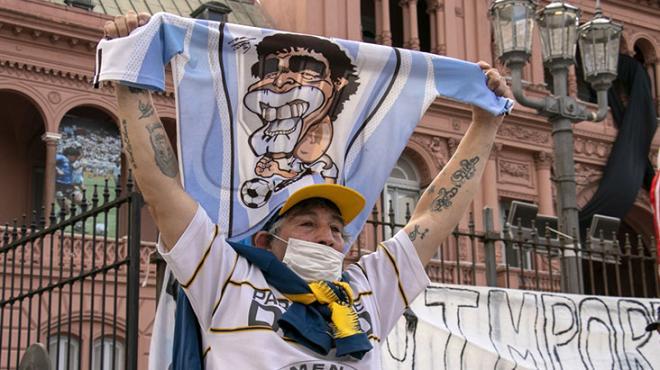 Maradona'nın cenazesi ülkesinde çatışma çıkarttı! Ortalık bir anda karıştı