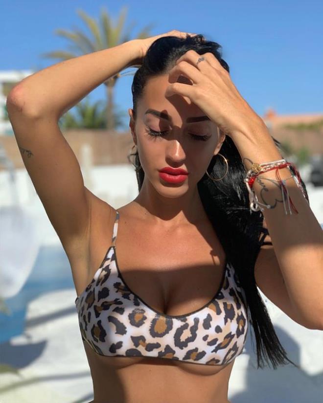 Sevgilisi, ünlü futbolcuyu rezil etti: Beni ilişkiye girmek için aradı ve bu 48 saat sürdü