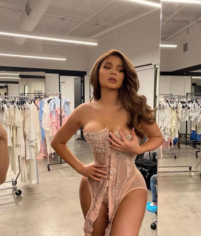 Zirveyi kimseye kaptırmadı! Kylie Jenner, Forbes'ın en çok kazanan ünlüler listesinin yine bir numarası