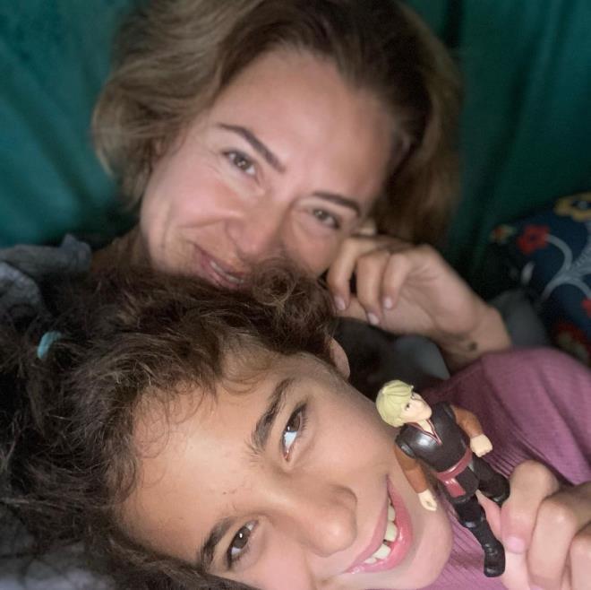 Regl tartışması büyüyor! Ünlü yazar Leandra Cohen, kanlı eteğini paylaşınca büyük tepki çekti