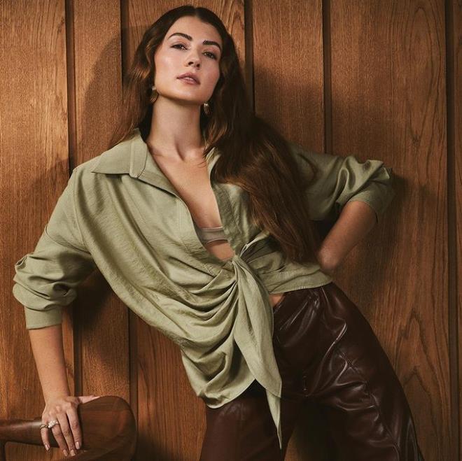 Burcu Özberk itirafıyla sosyal medyayı ikiye böldü: Evlenmeden anne olabilirim