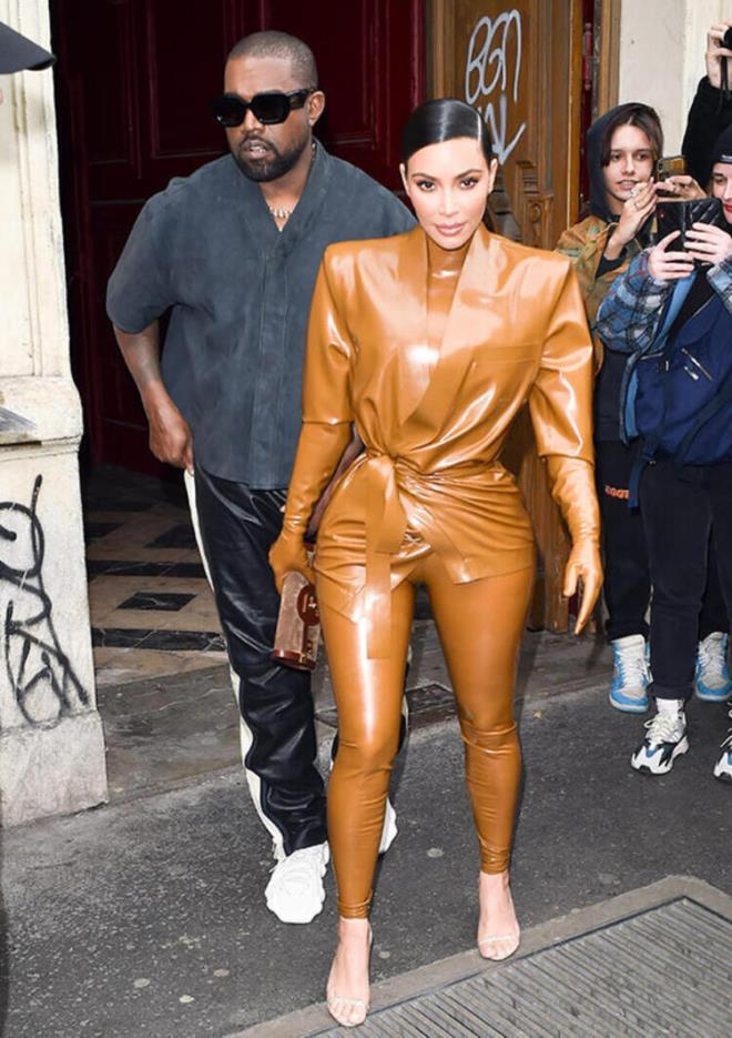 Kim Kardashian özel adada boşanma partisi düzenleyecek