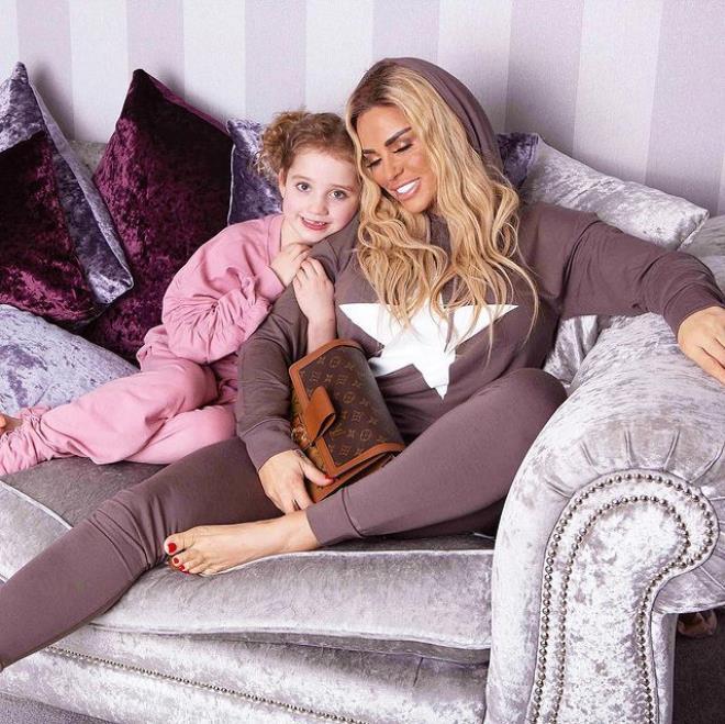 Katie Price'ın geçirdiği kaza yüzünden bir gecede hayatı değişti: Artık yürüme engelliyim