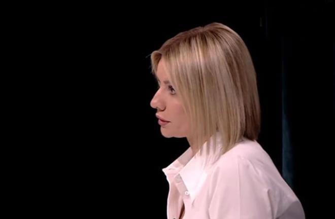 İzdivaç programında onlarca kişiyi evlendiren Esra Erol'dan dikkat çeken çıkış: Gençler evlilikten uzak dursun