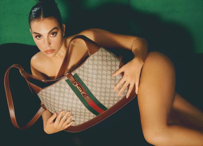 Ronaldo'nun sevgilisi sınırları zorladı! Verdiği çıplak pozlar Avrupa'da gündem oldu