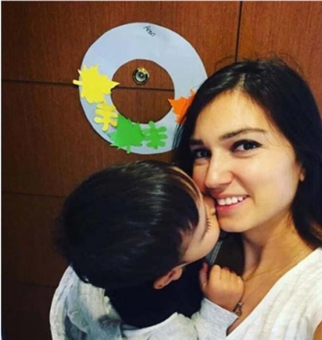 Acemi Cadı'nın şımarık kızı Tuğçe'nin son hali olay! Yıllar güzelliğine güzellik katmış