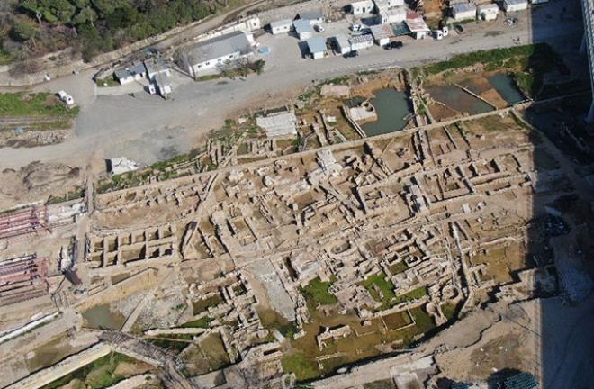 Arkeologlar kazmayı toprağa her vuruşlarında hayran kalıyor! 2.500 yıldır İstanbul'un göbeğinde saklanıyormuş