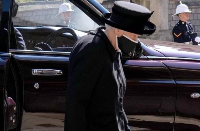 Prens Philip'in cenaze töreninde şıklık yarışı! Sarayın gelini tepeden tırnağa göz kamaştırdı