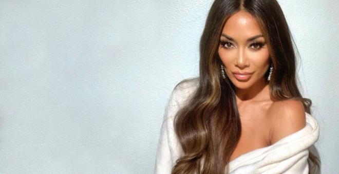 Nicole Scherzinger, turuncu küçük bikinisiyle spor yaptığı anları paylaştı, ortalık alev aldı