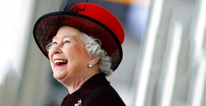 95 yaşındaki Kraliçe Elizabeth "Yılın Yaşlısı" mükafatını reddetti