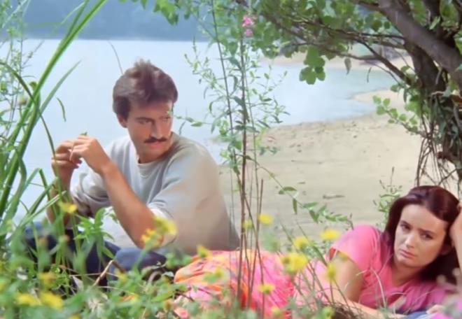 İffet'in Cemil'i yıllar sonra ortaya çıktı! Çok konuşulan tecavüz sahnesi bakın nasıl çekilmiş - Resim 7