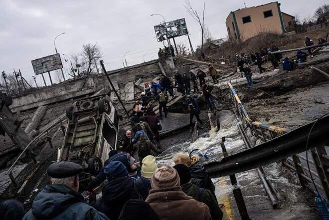 Bombardıman, yıkım ve kaçış! Hücumların amacı olan Ukrayna enkaza dönüştü