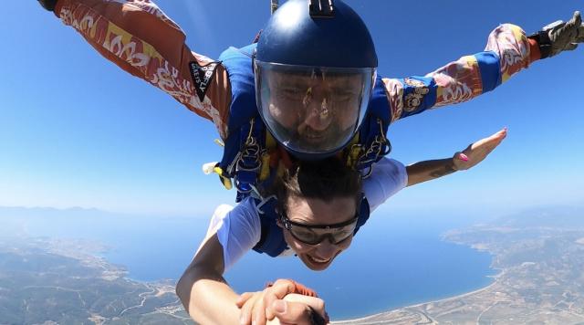 Bakmadangezme Tuğçe Şen Serbest Paraşüt (Skydiving) Deneyimini Anlatıyor.