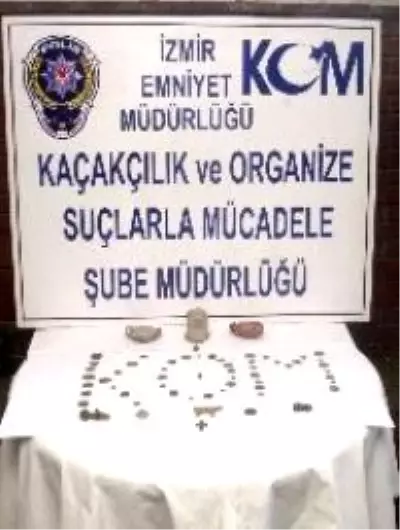 Roma ve Bizans dönemlerine ait tarihi eserleri satmak isterken yakalandı Roma ve Bizans dönemlerine ait tarihi eserleri satmak isterken yakalandı