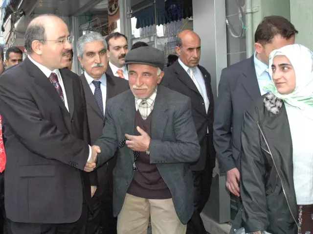 Bakan Çelik'in Van Temasları Bakan Çelik'in Van Temasları