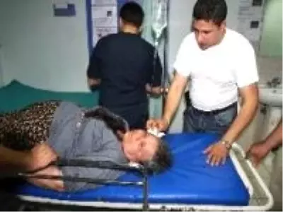 Baskına giden grup havaya rastgele ateş açtı evinin terasında oturan kadın yaralandı