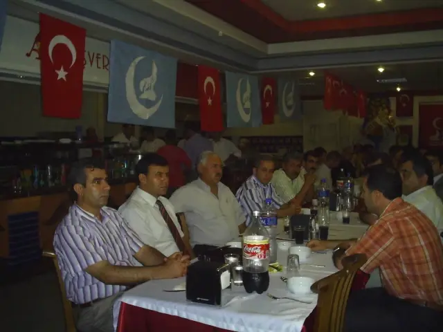 Yüreğir Ülkü Ocakları'ndan Dayanışma Yemeği Yüreğir Ülkü Ocakları'ndan Dayanışma Yemeği