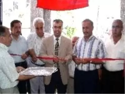 Depremde hasar gören cami yıkılıp, yeniden inşa edildi