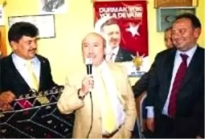'Sat Sat Bitmiyor Ne Komünist Bir Ülkeymişiz' 'Sat Sat Bitmiyor Ne Komünist Bir Ülkeymişiz'
