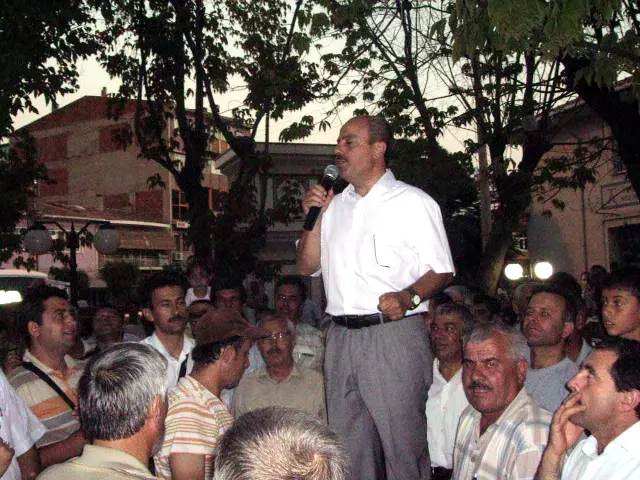 AK Parti'den Milletvekili Seçilen Kuşku'dan Seçmenlere Teşekkür AK Parti'den Milletvekili Seçilen Kuşku'dan Seçmenlere Teşekkür