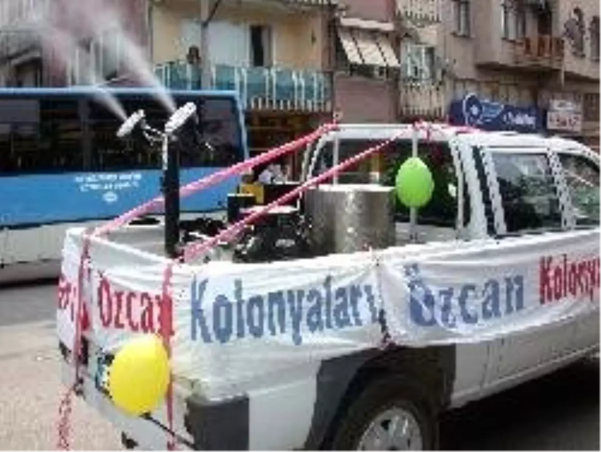 M Kemalpasa Da Bayram Oncesi Cadde Ve Camilere Kolonya Sikildi Haberler
