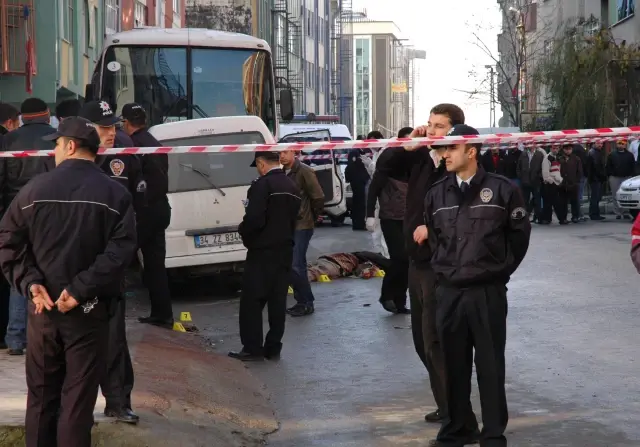 Sultançiftliği'nde Silahlar Konuştu: 3 Ölü Sultançiftliği'nde Silahlar Konuştu: 3 Ölü