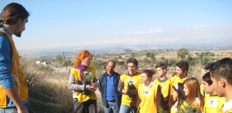 Tarsus'ta Öğrenciler, Fakülte Bahçesine Fidan Dikti