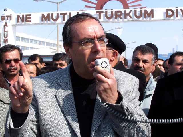 Seydişehir Eti Alüminyum Fabrikası önünde protesto gösterisi yapıldı