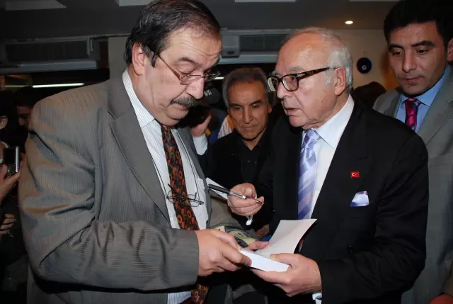 Yargıtay Onursal Cumhuriyet Başsavcısı Kanadoğlu Eskişehir'de Yargıtay Onursal Cumhuriyet Başsavcısı Kanadoğlu Eskişehir'de