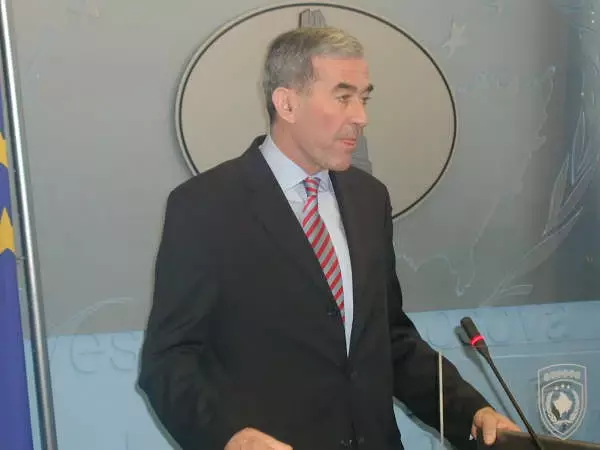 AB Kosova Misyonu Şefi Kermabon'un Kosova Temasları