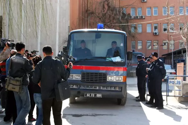 Reddi hakim talebi dilekçesini geciktiren yetkililer hakkında suç duyurusunda bulunulacak Reddi hakim talebi dilekçesini geciktiren yetkililer hakkında suç duyurusunda bulunulacak