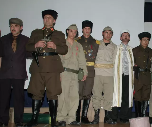Aliağa Belediye Tiyatrosu'ndan 'Harmanyeri 1915'