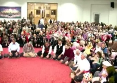 Alevi-Sünni kaynaşması cem töreninde yaşandı Alevi-Sünni kaynaşması cem töreninde yaşandı