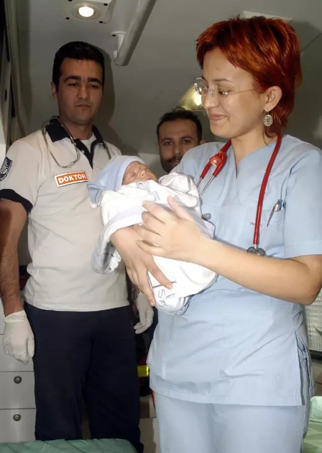 Mucize bebek Sadi Rıza taburcu edildi (2) Haberler