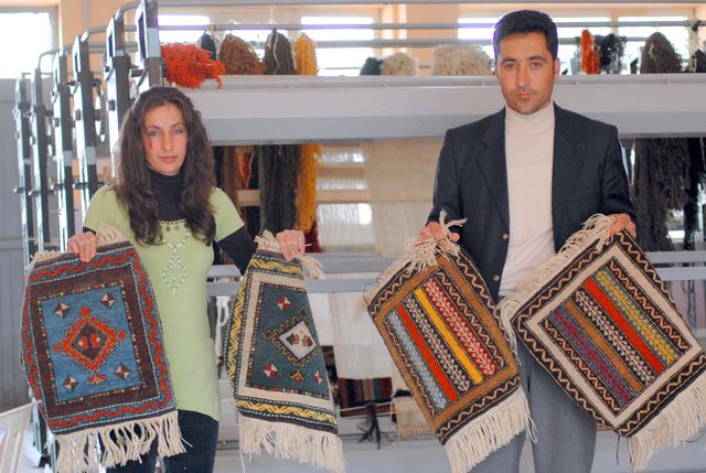 Hali Dokuma Atolyesi T C Kepez Belediyesi Canakkale