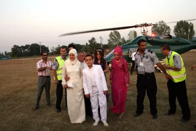 Bursalı Emlakçıdan Helikopterli ve Limuzinli Sünnet Düğünü