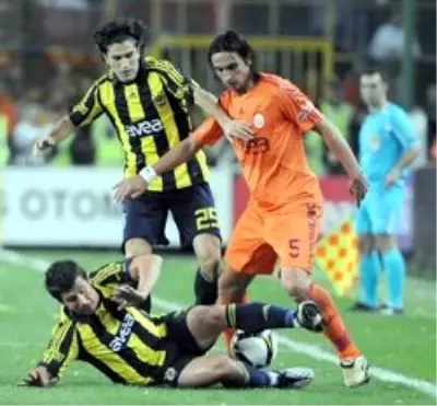 Cimbom 14. Kez, Bir Maçta 4 Gol Birden Yedi Cimbom 14. Kez, Bir Maçta 4 Gol Birden Yedi