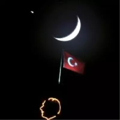 Gokyuzundeki Ay Yildiz Ilgiyle Izlendi Haberler