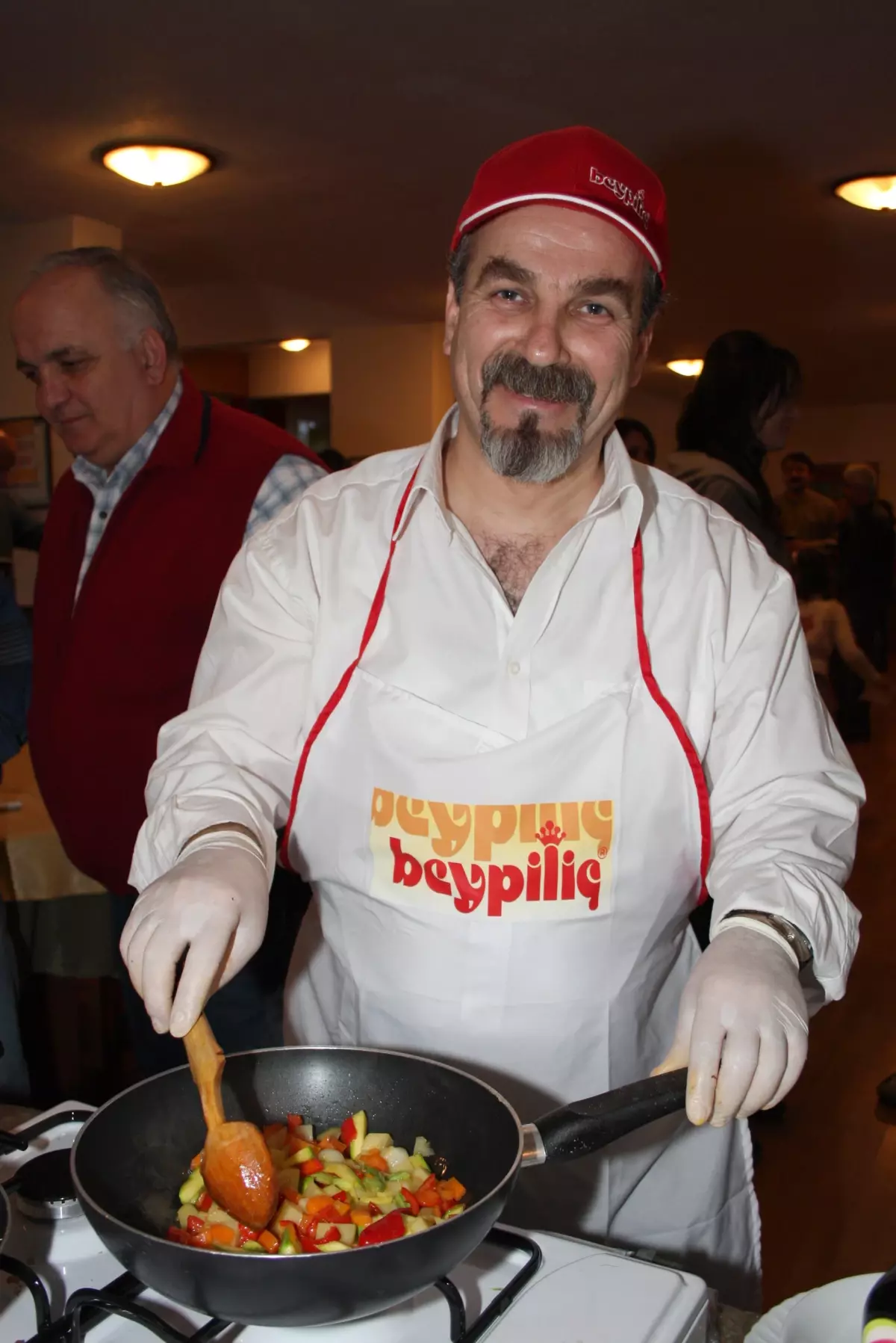 Aibu Rektoru Yemek Yarismasinda Birinci Oldu Haberler