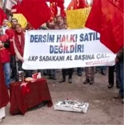 Beyaz Eşya Dağıtılıyor Protestolar Sürüyor Beyaz Eşya Dağıtılıyor Protestolar Sürüyor