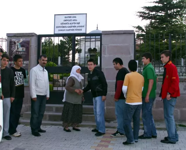 Yavuz Selim Koleji Öğrencilerinden Haymana Türbesi'ne Ziyaret Yavuz Selim Koleji Öğrencilerinden Haymana Türbesi'ne Ziyaret